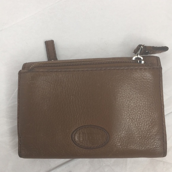 Fossil brown leather trifold wallet - Picture 1 of 8